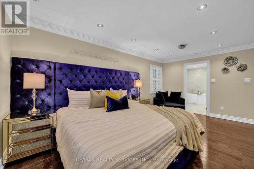 247 Sand Road, East Gwillimbury, ON - Indoor Photo Showing Bedroom