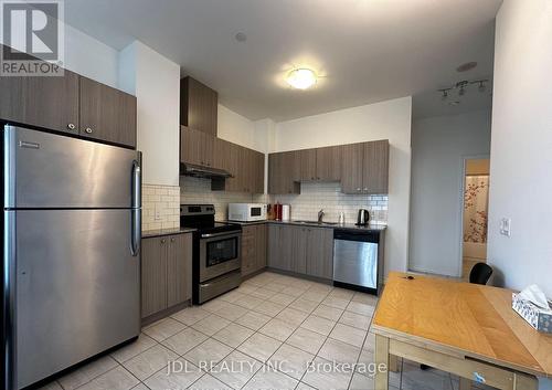 Ph22 - 8323 Kennedy Road, Markham, ON - Indoor Photo Showing Kitchen