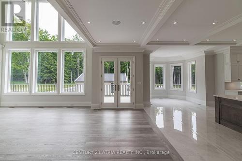 3225 Davis Drive, Whitchurch-Stouffville, ON - Indoor Photo Showing Other Room