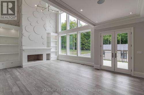 3225 Davis Drive, Whitchurch-Stouffville, ON - Indoor With Fireplace