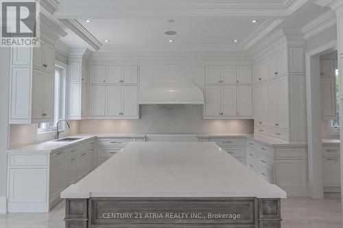 3225 Davis Drive, Whitchurch-Stouffville, ON - Indoor Photo Showing Kitchen