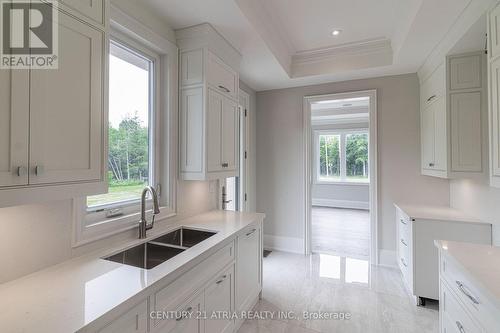 3225 Davis Drive, Whitchurch-Stouffville, ON - Indoor Photo Showing Kitchen With Double Sink