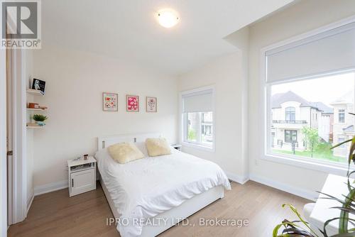 2437 Irene Crescent, Oakville (Glen Abbey), ON - Indoor Photo Showing Bedroom