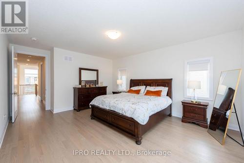 2437 Irene Crescent, Oakville (Glen Abbey), ON - Indoor Photo Showing Bedroom