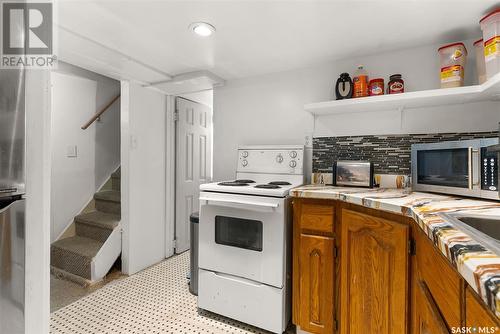 2178 Wallace Street, Regina, SK - Indoor Photo Showing Kitchen