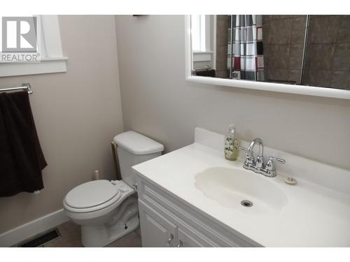 8803 87 Street, Fort St. John, BC - Indoor Photo Showing Bathroom