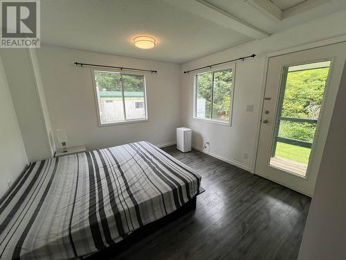 811 Oceanview Drive, Daajing Giids City, BC - Indoor Photo Showing Bedroom