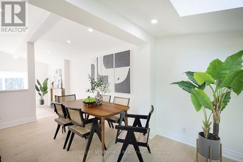 33 Valentine Drive, Toronto (Parkwoods-Donalda), ON - Indoor Photo Showing Dining Room