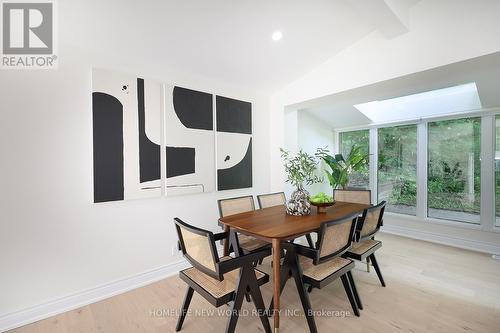 33 Valentine Drive, Toronto (Parkwoods-Donalda), ON - Indoor Photo Showing Dining Room