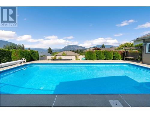 2051 3 Avenue Se, Salmon Arm, BC - Outdoor With In Ground Pool With Backyard