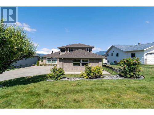 2051 3 Avenue Se, Salmon Arm, BC - Outdoor