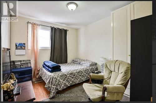 544 First Avenue, Welland, ON - Indoor Photo Showing Bedroom