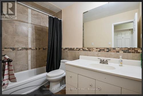 544 First Avenue, Welland, ON - Indoor Photo Showing Bathroom