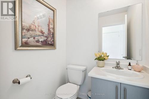 61 - 590 North Service Road, Hamilton (Lakeshore), ON - Indoor Photo Showing Bathroom