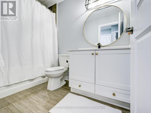 5 Rapids Lane, Hamilton (Vincent), ON - Indoor Photo Showing Bathroom