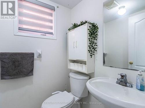 32 Creekwood Drive, Brampton, ON - Indoor Photo Showing Bathroom