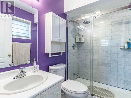 32 Creekwood Drive, Brampton, ON - Indoor Photo Showing Bathroom