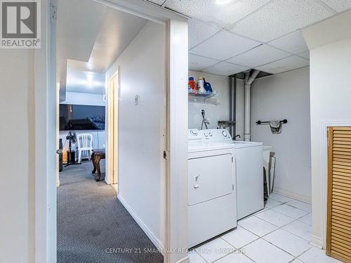 32 Creekwood Drive, Brampton (Snelgrove), ON - Indoor Photo Showing Laundry Room