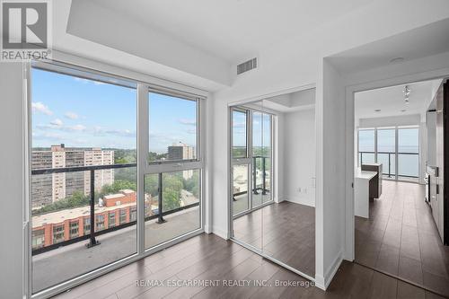 1503 - 370 Martha Street, Burlington, ON - Indoor Photo Showing Other Room