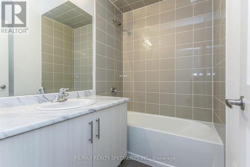 3016 Islington Avenue, Toronto (Humber Summit), ON - Indoor Photo Showing Bathroom