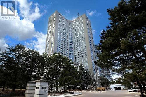 2208 - 3650 Kaneff Crescent, Mississauga (Mississauga Valleys), ON - Outdoor With Facade