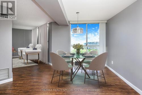 2208 - 3650 Kaneff Crescent, Mississauga (Mississauga Valleys), ON - Indoor Photo Showing Dining Room