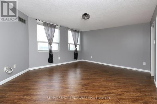 2208 - 3650 Kaneff Crescent, Mississauga (Mississauga Valleys), ON - Indoor Photo Showing Other Room