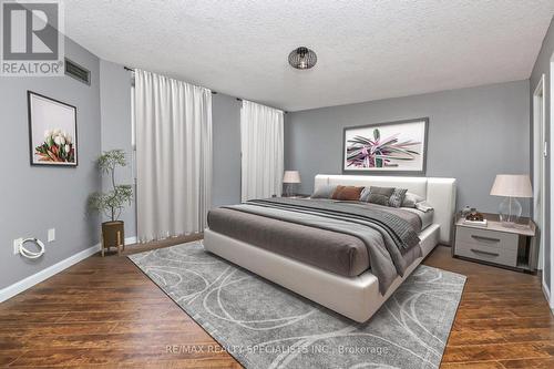 2208 - 3650 Kaneff Crescent, Mississauga (Mississauga Valleys), ON - Indoor Photo Showing Bedroom