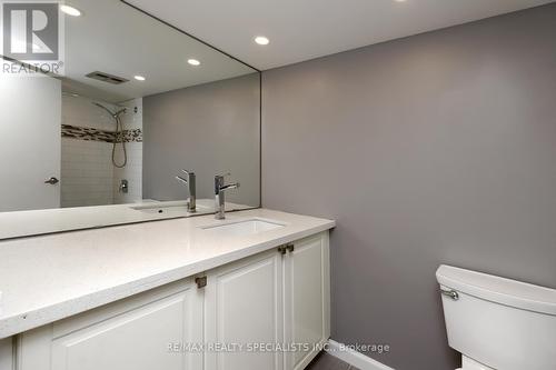 2208 - 3650 Kaneff Crescent, Mississauga (Mississauga Valleys), ON - Indoor Photo Showing Bathroom