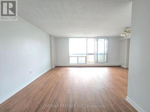 1206 - 5 San Romano Way, Toronto (Black Creek), ON - Indoor Photo Showing Other Room