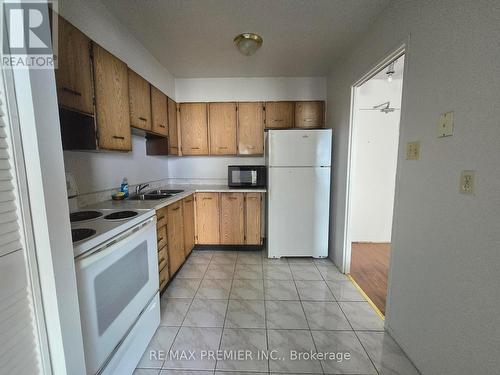 1206 - 5 San Romano Way, Toronto (Black Creek), ON - Indoor Photo Showing Kitchen With Double Sink