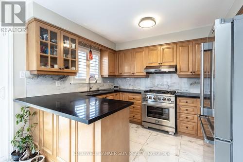 23 Jaffa Drive, Brampton (Northgate), ON - Indoor Photo Showing Kitchen