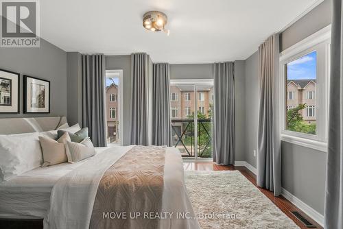 40 Market Garden Mews, Toronto (Stonegate-Queensway), ON - Indoor Photo Showing Bedroom