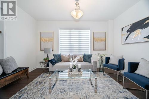 23 Coulterville Drive, Caledon, ON - Indoor Photo Showing Living Room