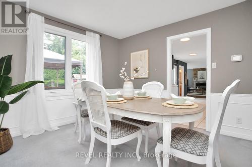 112 Applewood Crescent, London, ON - Indoor Photo Showing Dining Room