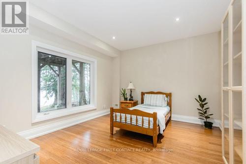 3-1058 Whites Road, Muskoka Lakes, ON - Indoor Photo Showing Bedroom