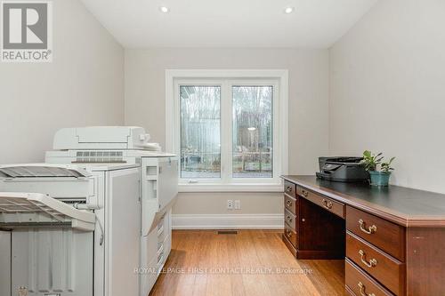 3-1058 Whites Road, Muskoka Lakes, ON - Indoor Photo Showing Laundry Room