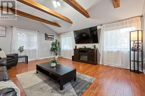 823 Main Street, Norfolk (Port Dover), ON - Indoor Photo Showing Living Room