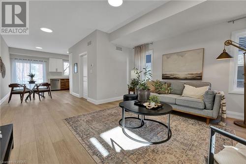 800 Myers Road Unit# 205, Cambridge, ON - Indoor Photo Showing Living Room