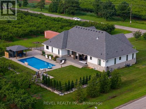 864 Concession 1 Road, Niagara-On-The-Lake, ON - Outdoor With In Ground Pool With Deck Patio Veranda