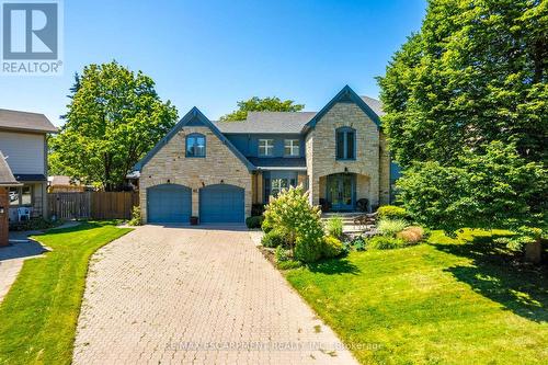 81 Flanders Drive, Hamilton (Waterdown), ON - Outdoor