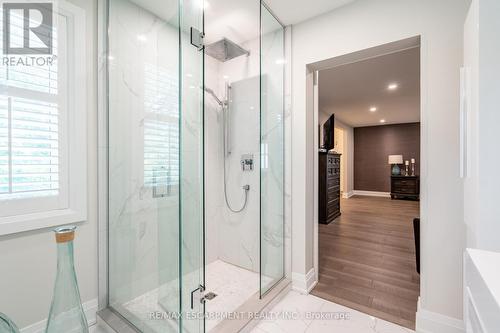 81 Flanders Drive, Hamilton (Waterdown), ON - Indoor Photo Showing Bathroom