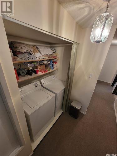 343 La Ronge Road, Saskatoon, SK - Indoor Photo Showing Laundry Room