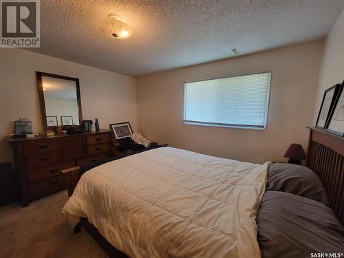 343 La Ronge Road, Saskatoon, SK - Indoor Photo Showing Bedroom