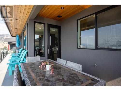 1738 Carnegie Street, Kelowna, BC - Outdoor With Exterior