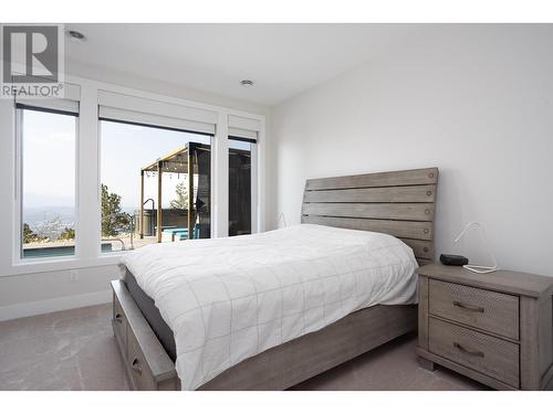 1738 Carnegie Street, Kelowna, BC - Indoor Photo Showing Bedroom