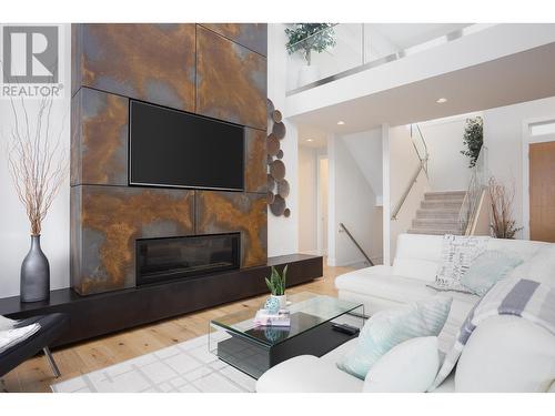 1738 Carnegie Street, Kelowna, BC - Indoor Photo Showing Living Room With Fireplace