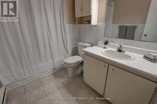 1575 Alwin Circle, Pickering, ON - Indoor Photo Showing Bathroom