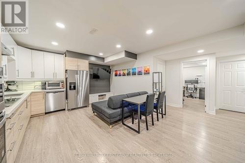 6 Elliottglen Drive, Ajax (Northeast Ajax), ON - Indoor Photo Showing Kitchen With Stainless Steel Kitchen