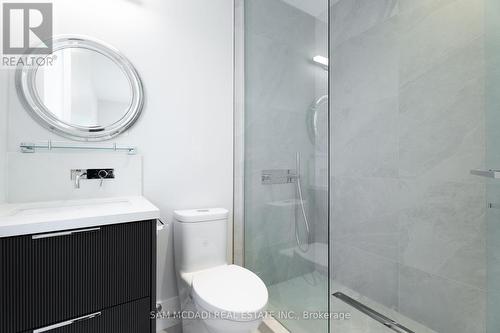 718 Balboa Drive, Mississauga, ON - Indoor Photo Showing Bathroom